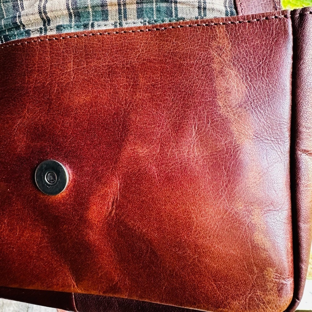 Wild West Los Angeles Crossbody Purse - Picture 5 of 5